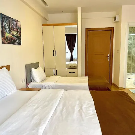 Aparthotel Newaz *
