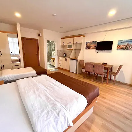Newaz Aparthotel *