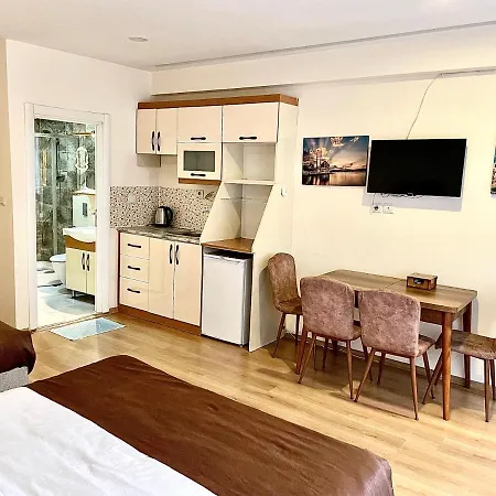 Newaz Aparthotel