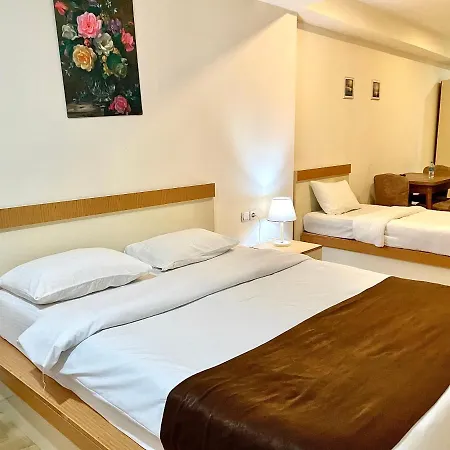 Aparthotel Newaz *
