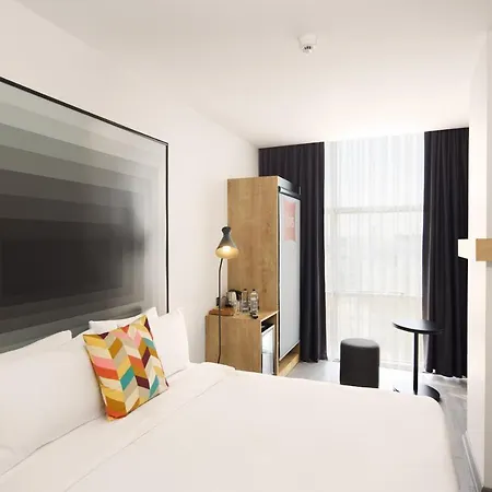 Hotel Ibis Airport