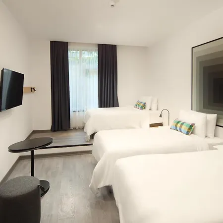 Hotel Ibis Airport