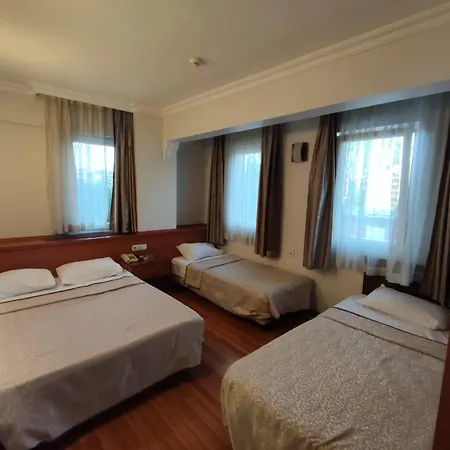 Nayla Hotel 3*