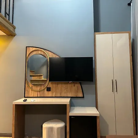 Szálloda Newalla Old 5*