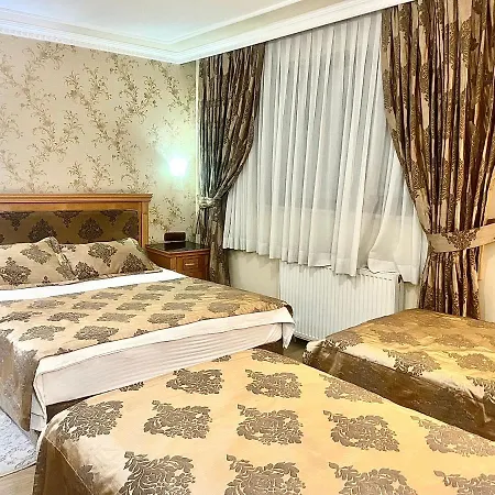 Hotel Grand Hisar Taksim 3*