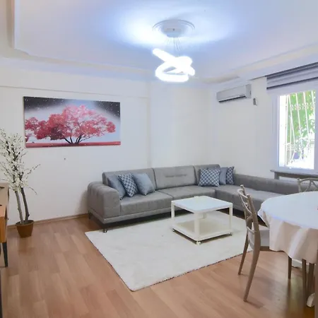 Cozy 3br Retreat Modern Comfort