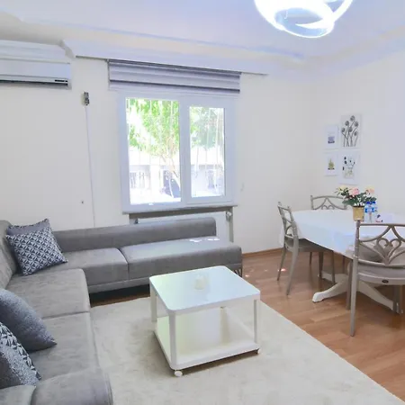 Cozy 3br Retreat Modern Comfort *