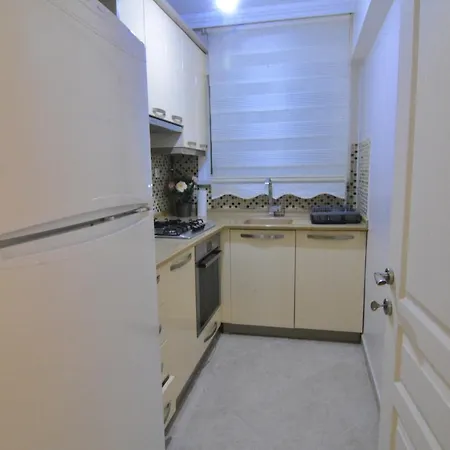 Cozy 3br Retreat Modern Comfort Apartment Istanbul