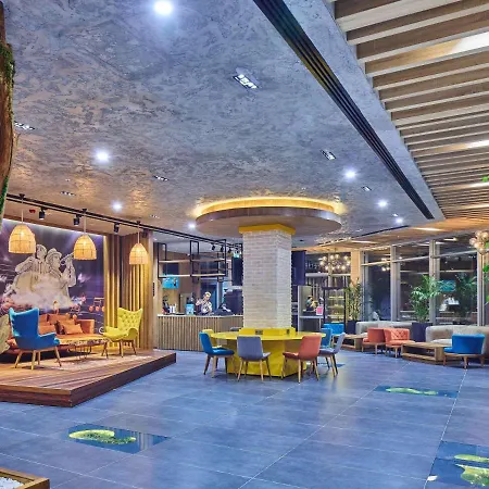 Ibis Airport Hotel 4*