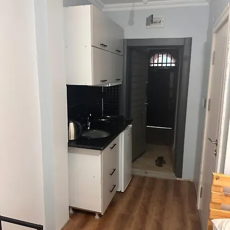 Red 8 Apartment Istanbul