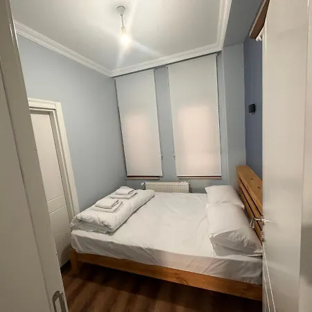 Apartment Red 8 Istanbul