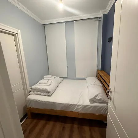 Red 8 Apartment Istanbul