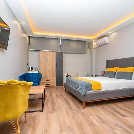 Comfort Hotel 4*