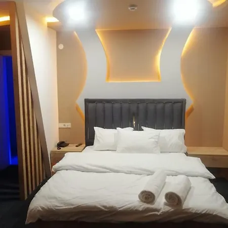 Marit Blue Otel