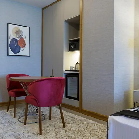 Ramada Encore By Wyndham Sisli Hotel 4*