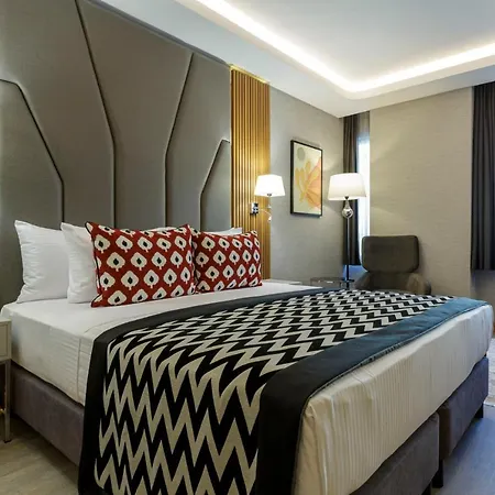 Hotel Ramada Encore By Wyndham Sisli 4*