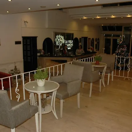 Blanche & Garden Pool Hotel 3*