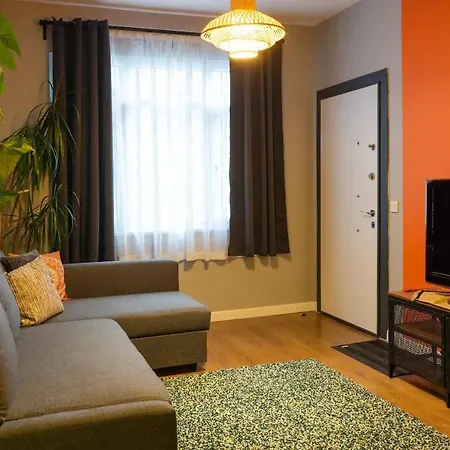 Cosy Flat With A Garden In Kadikoy
