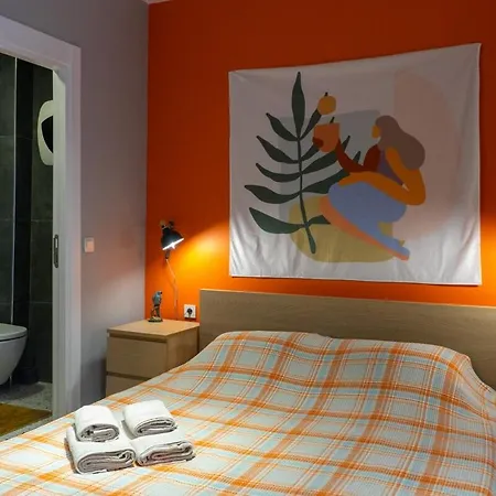 Апартаменты Cosy Flat With A Garden In Kadikoy Стамбул