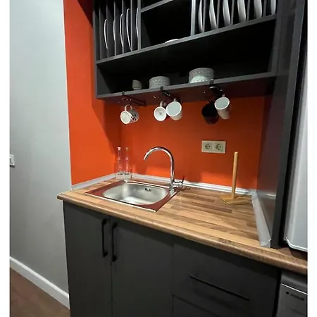 Cosy Flat With A Garden In Kadikoy Стамбул