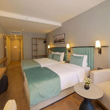 Days By Wyndham Arnavutkoy Hotel