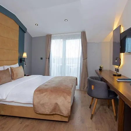 Hotel Days By Wyndham Arnavutkoy 3*