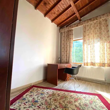 Garipche House *