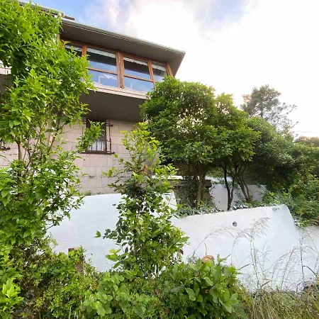 Villa Garipche House