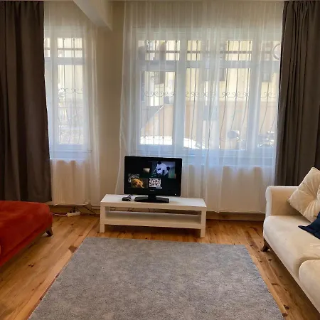 Apartment Kueltueruen Merkezinde *