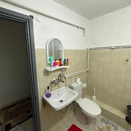 For Only Women Single Room, In Uskudar Apartment *