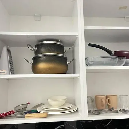 Goldist Apartment