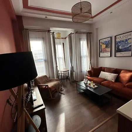 Historical Mansion Apartment