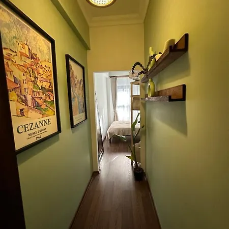 Historical Mansion Apartment *