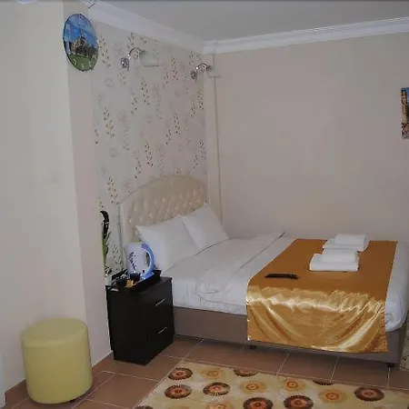 Lotus Hotel 3*