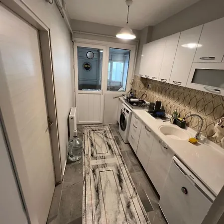 Appartement Private In Shared Istanboel