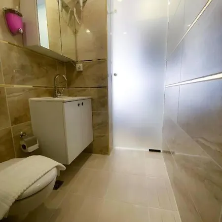 Island Apartistanbul Aparthotel *