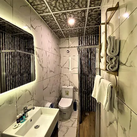 Orange Airport Hotel 5*
