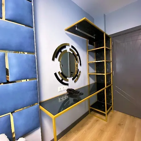 Orange Airport Hotel 5*