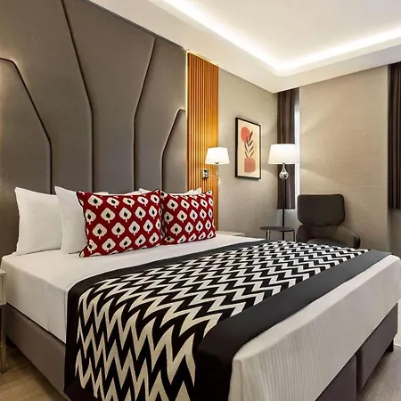 Ramada Encore By Wyndham Sisli 4*