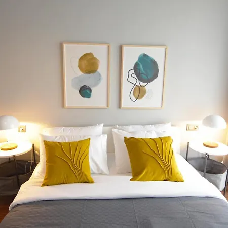 Apartment Spacious With Balcony- Tranquil Haven *