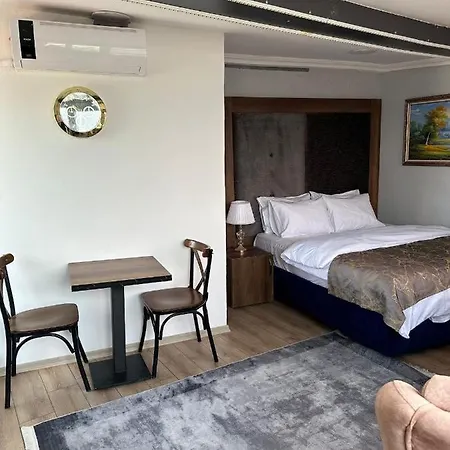 Bogaz Manzarali Luks Penthouse Ve Teras Apartment Istanbul