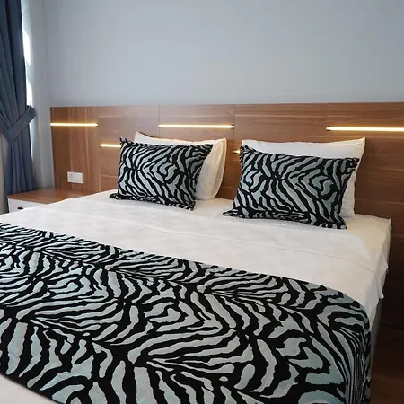 My House Hotel *