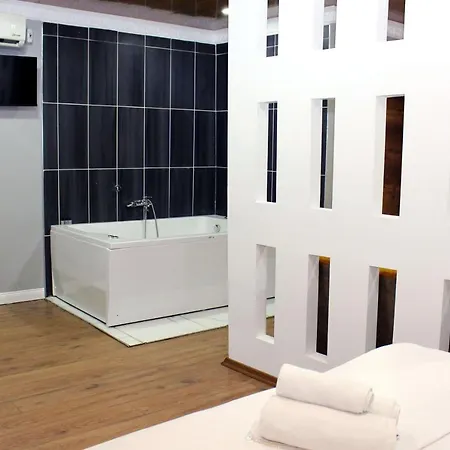 Hotel Avist Avcilar 4*