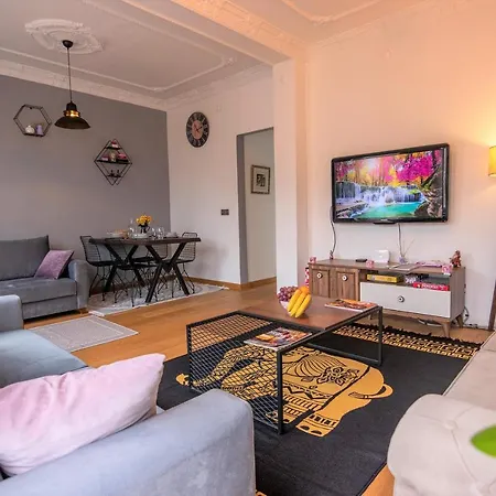 Taksim Roya - Taksim Apartment *