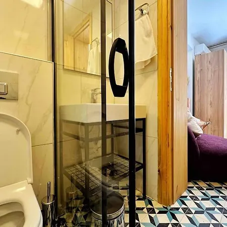 Casa vacanze Refurbished Triplex In Taksim