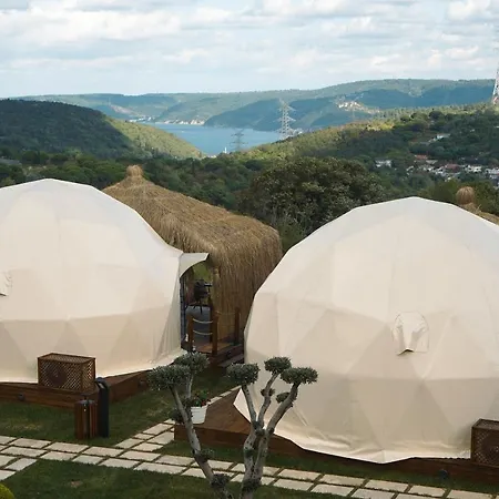 Bed & Breakfast Domes Village
