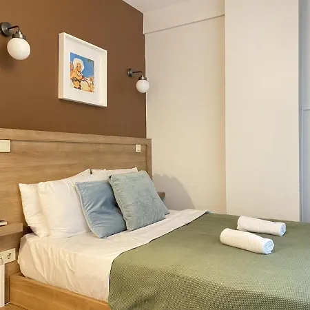 Meridian Hotel *