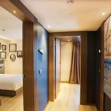 Hampton By Hilton Old 酒店 3*