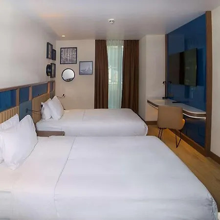 Hotel Hampton By Hilton Old