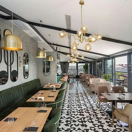 Hotel Ramada Encore Sisli
